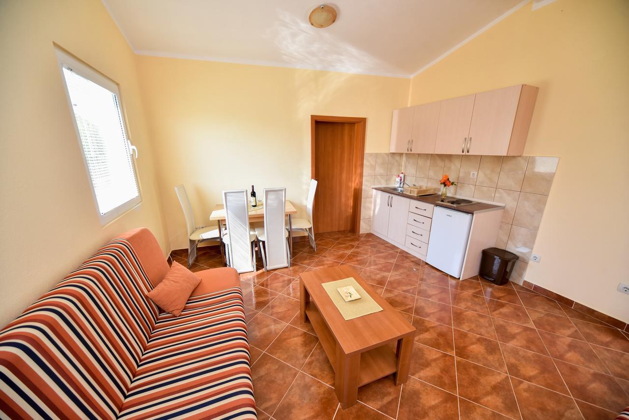 Apartmani Stanisic Čanj エクステリア 写真