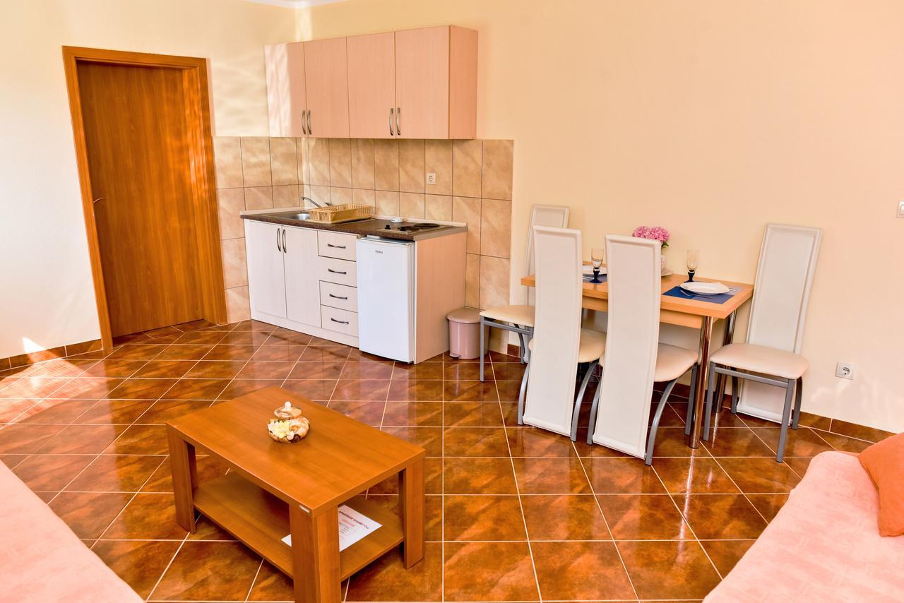 Apartmani Stanisic Čanj エクステリア 写真