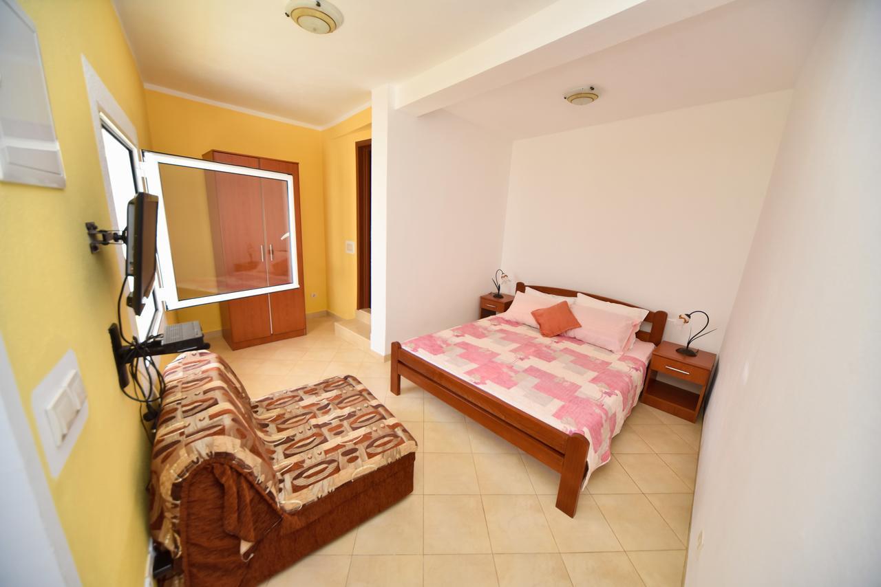 Apartmani Stanisic Čanj エクステリア 写真