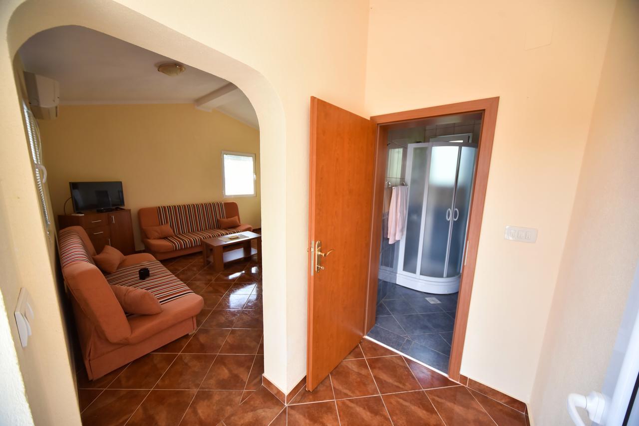 Apartmani Stanisic Čanj エクステリア 写真