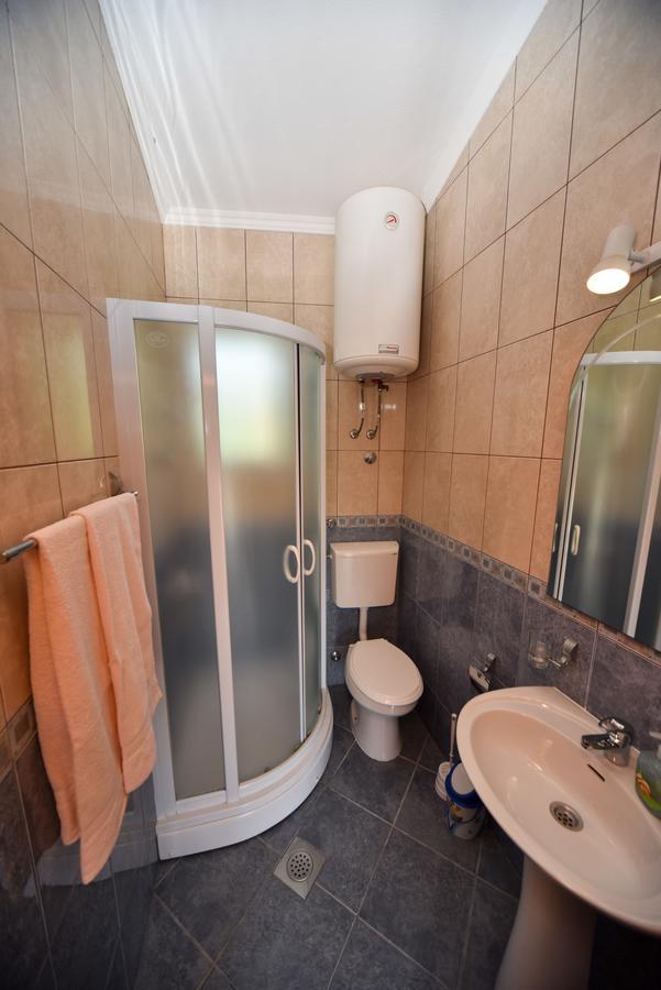 Apartmani Stanisic Čanj エクステリア 写真