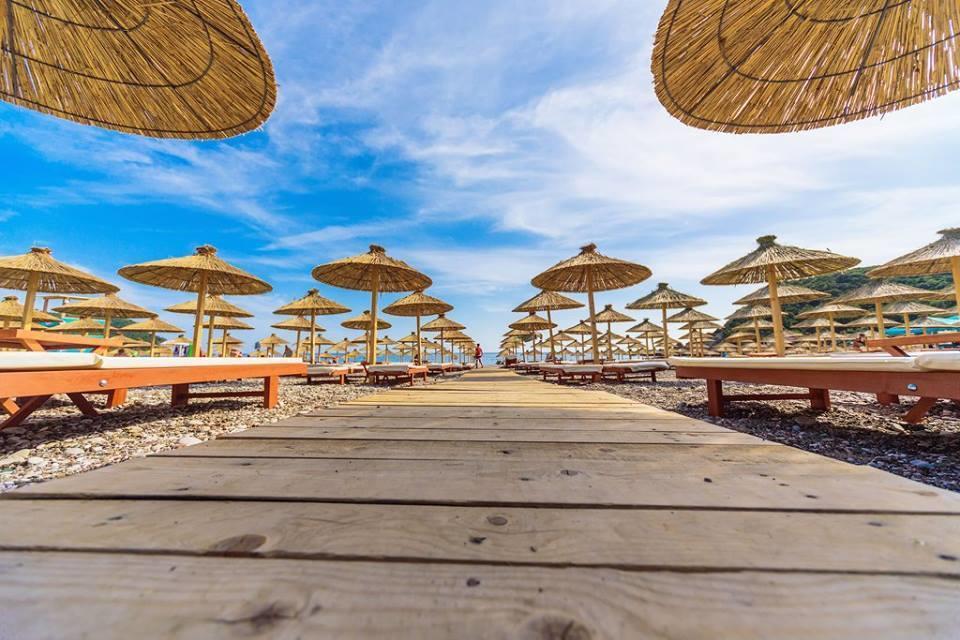 Apartmani Stanisic Čanj エクステリア 写真